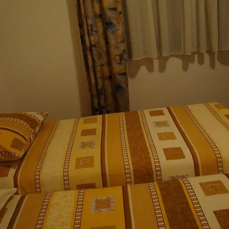 Centre Point Apartman